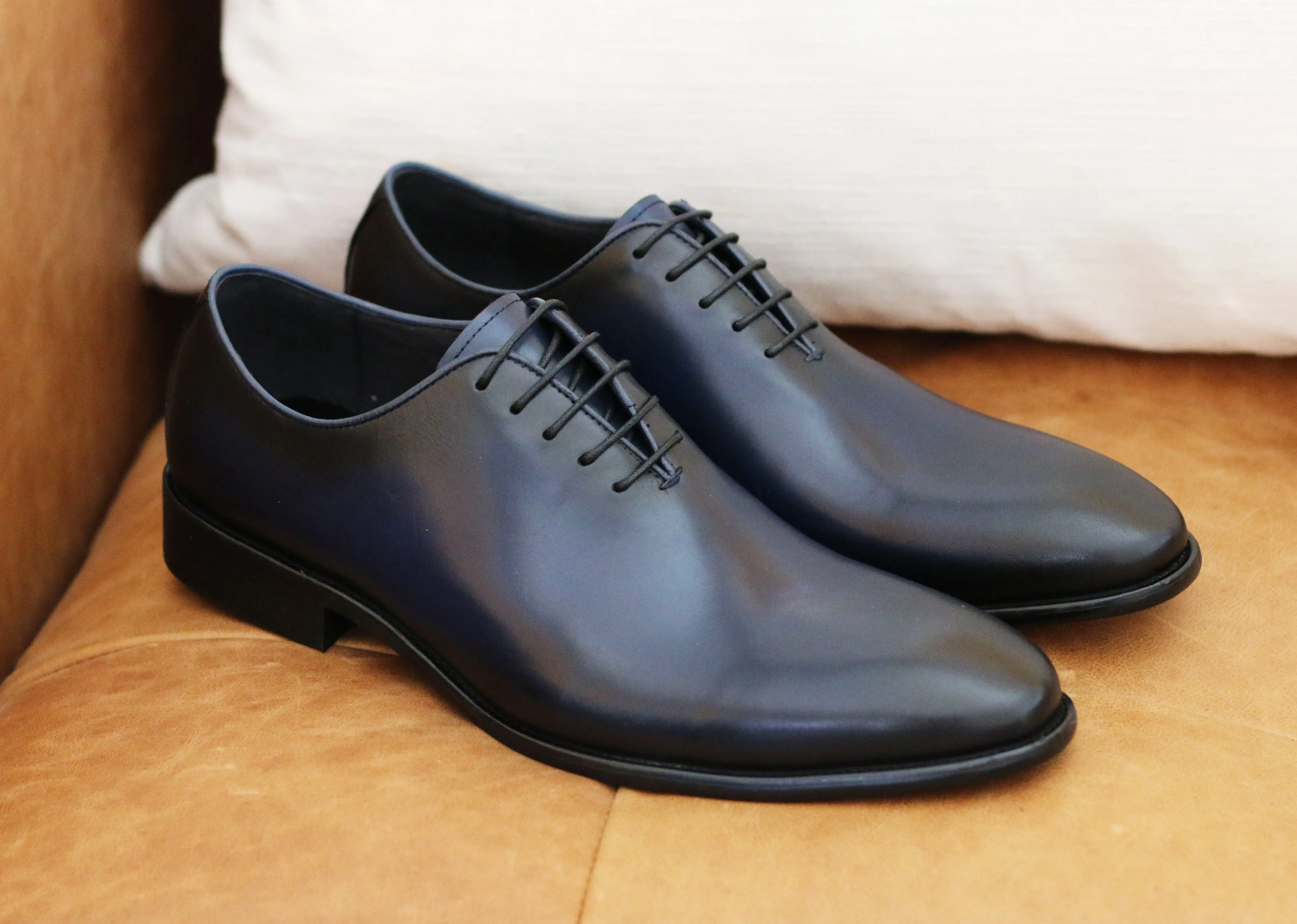 Burnished Calfskin Lace-Up Oxford Navy